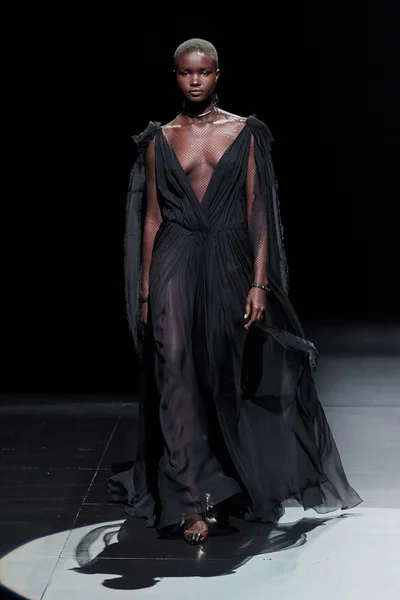 Look 65